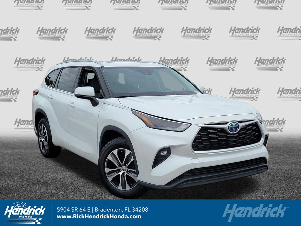 Used 2022 Toyota Highlander Hybrid XLE SUV