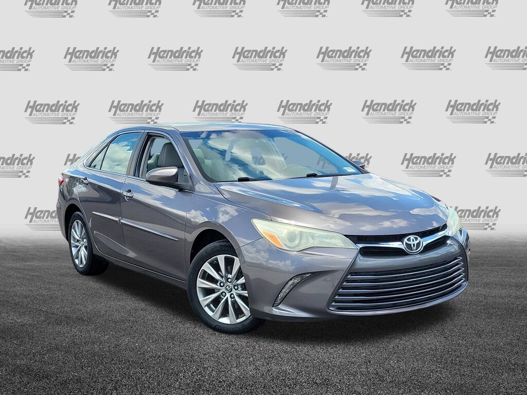 Used 2016 Toyota Camry XLE Sedan