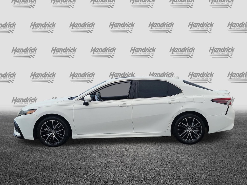 Used 2021 Toyota Camry SE Sedan