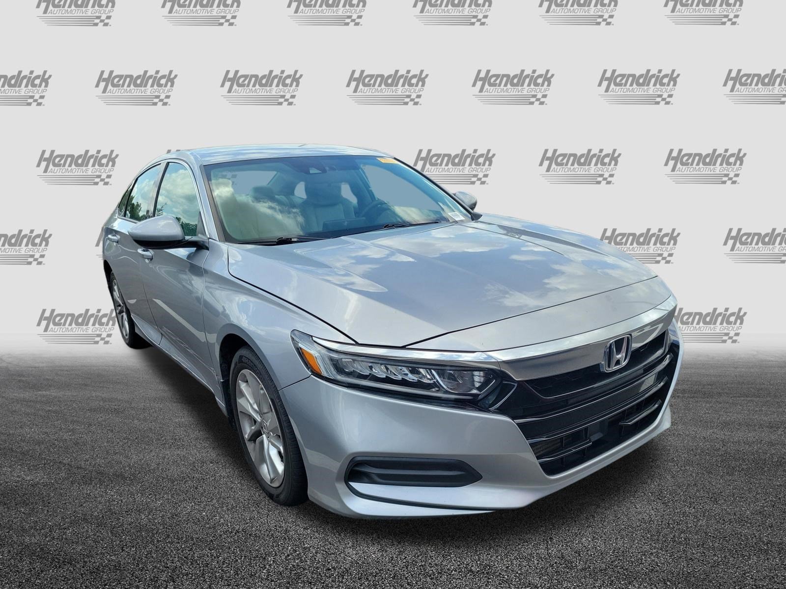 2018 Honda Accord LX photo 2