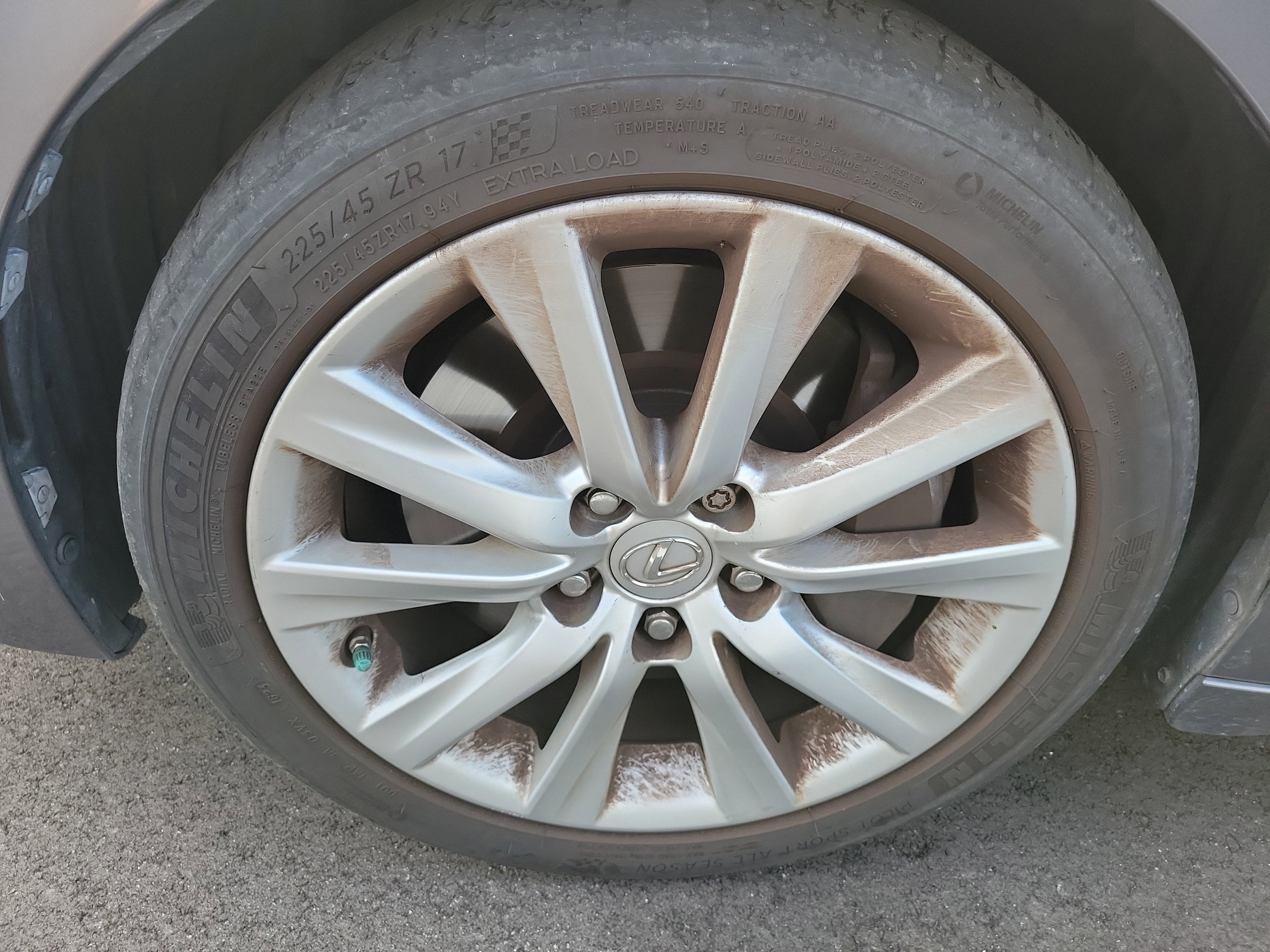 2016 LEXUS IS 200t photo 6