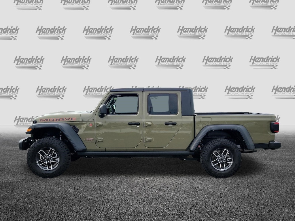 Used 2025 Jeep Gladiator Mojave Truck Crew Cab