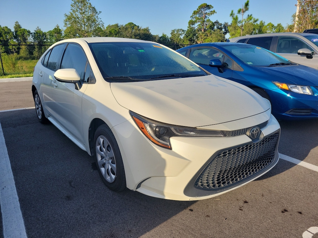 Used 2021 Toyota Corolla LE Sedan