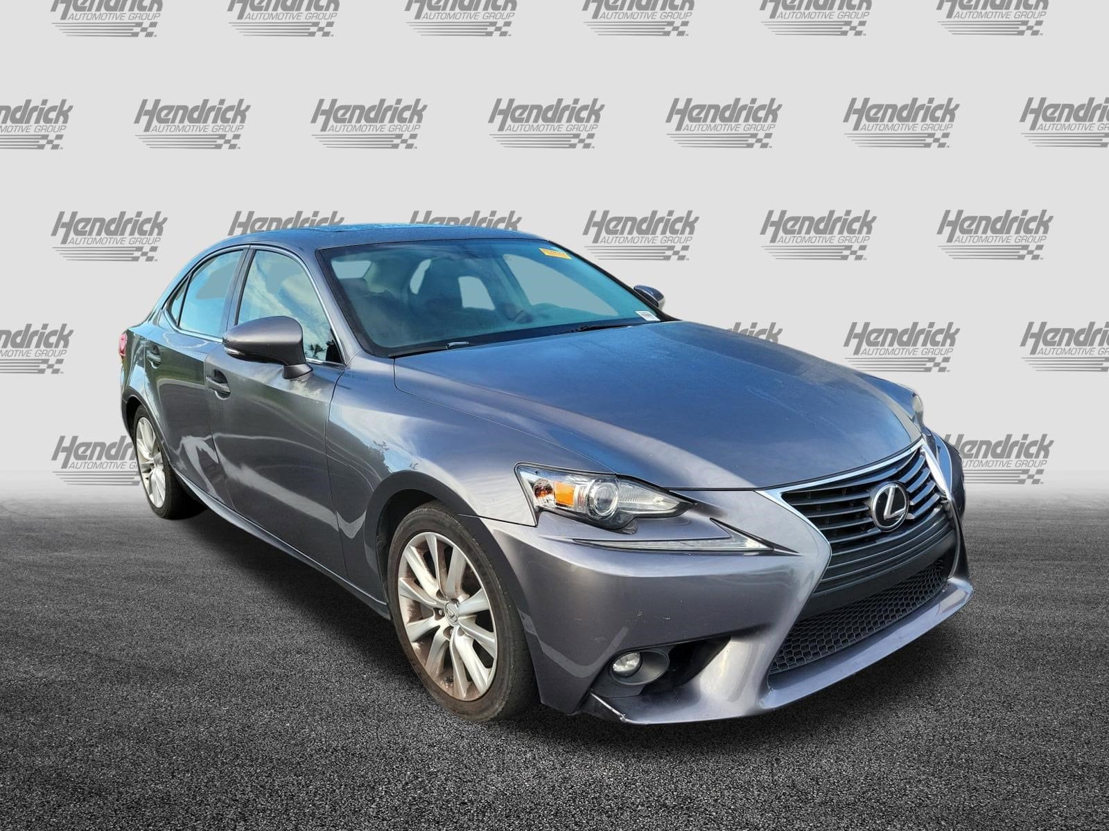 2016 LEXUS IS 200t photo 2
