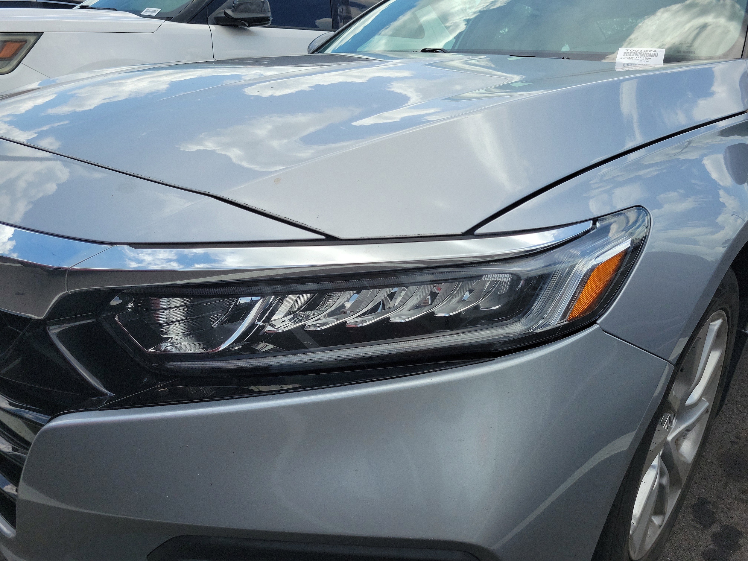 2018 Honda Accord LX photo 5
