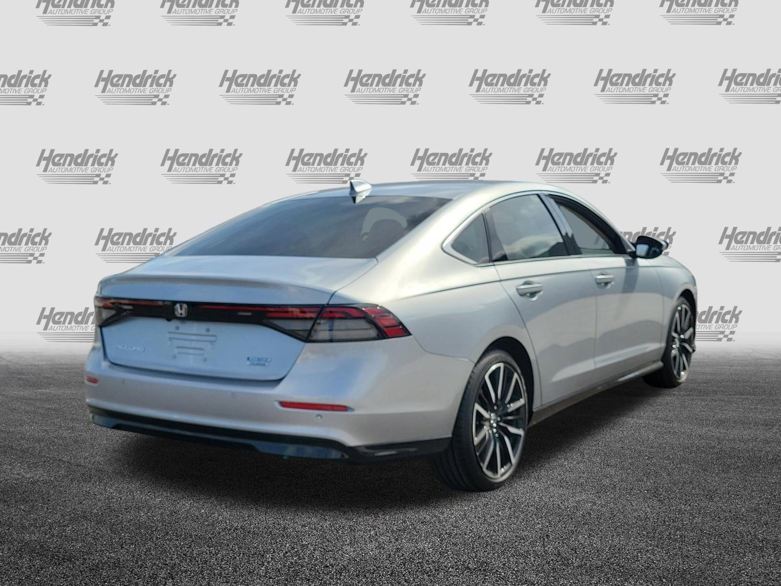 2025 Honda Accord Hybrid Touring photo 6