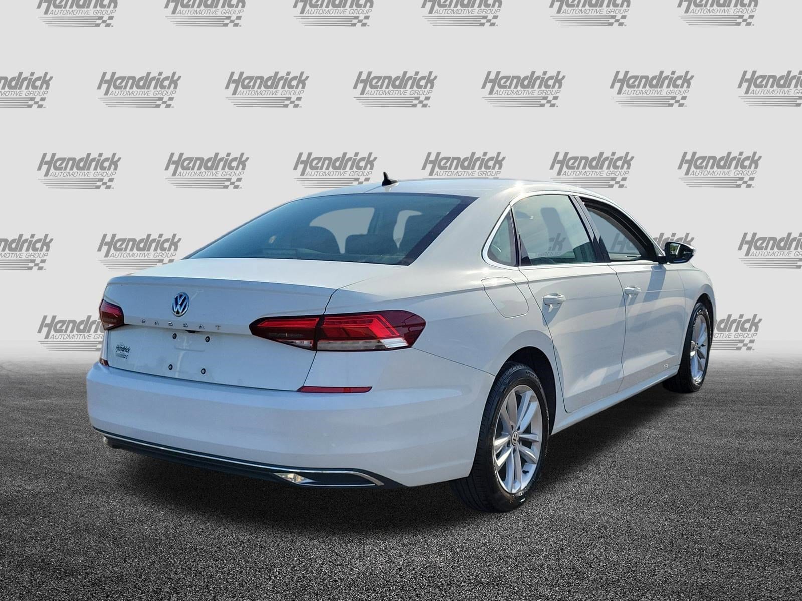 2020 Volkswagen Passat 2.0T SE photo 6