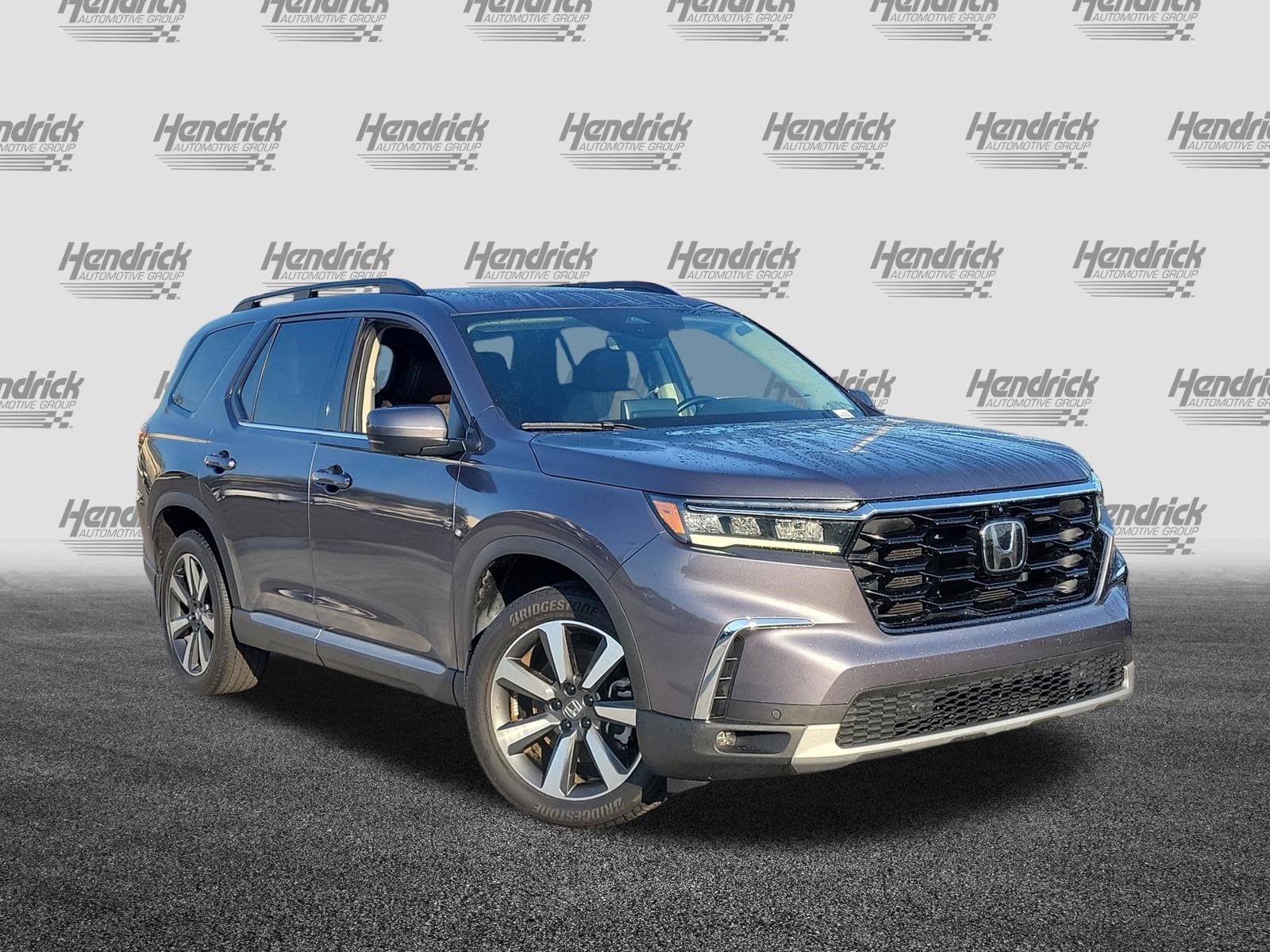 2024 Honda Pilot Elite photo 2