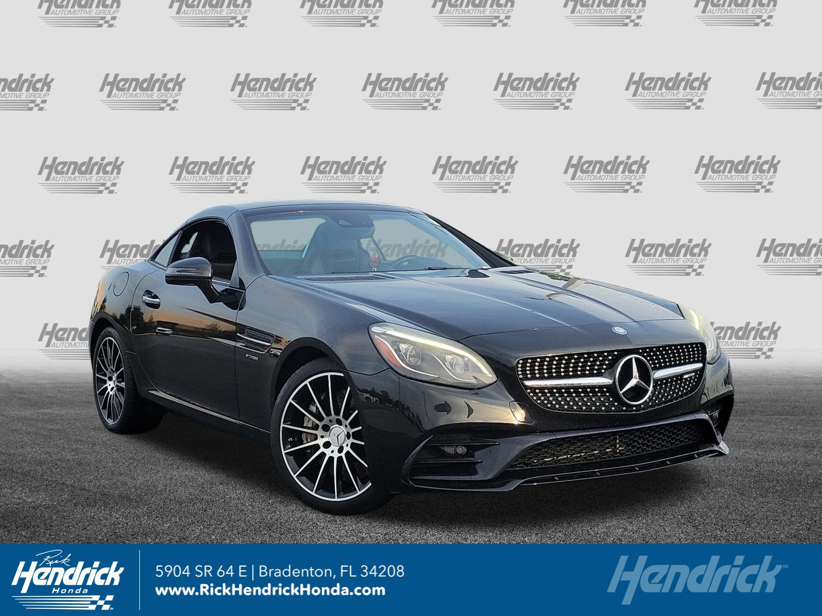 Mercedes-Benz AMG SLC 43