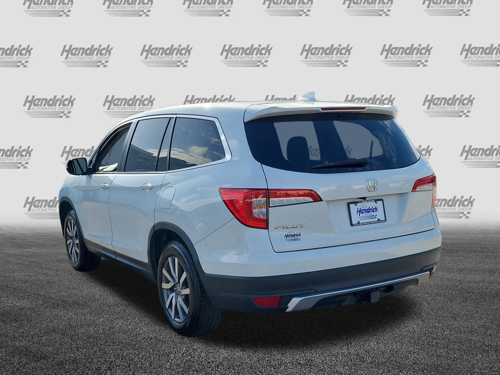 2020 Honda Pilot EX-L FWD photo 4