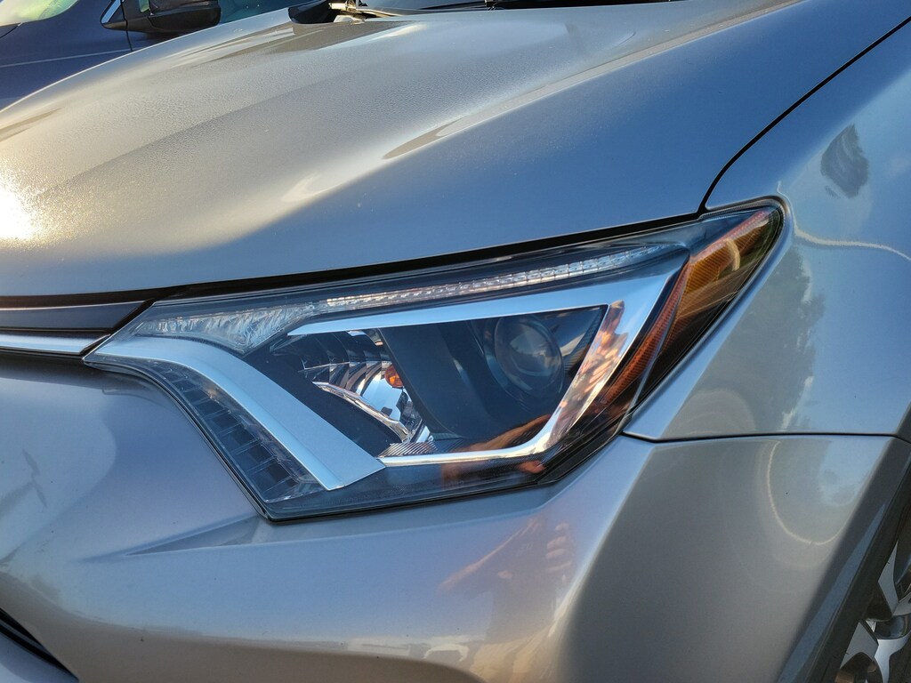 Used 2018 Toyota RAV4 LE SUV