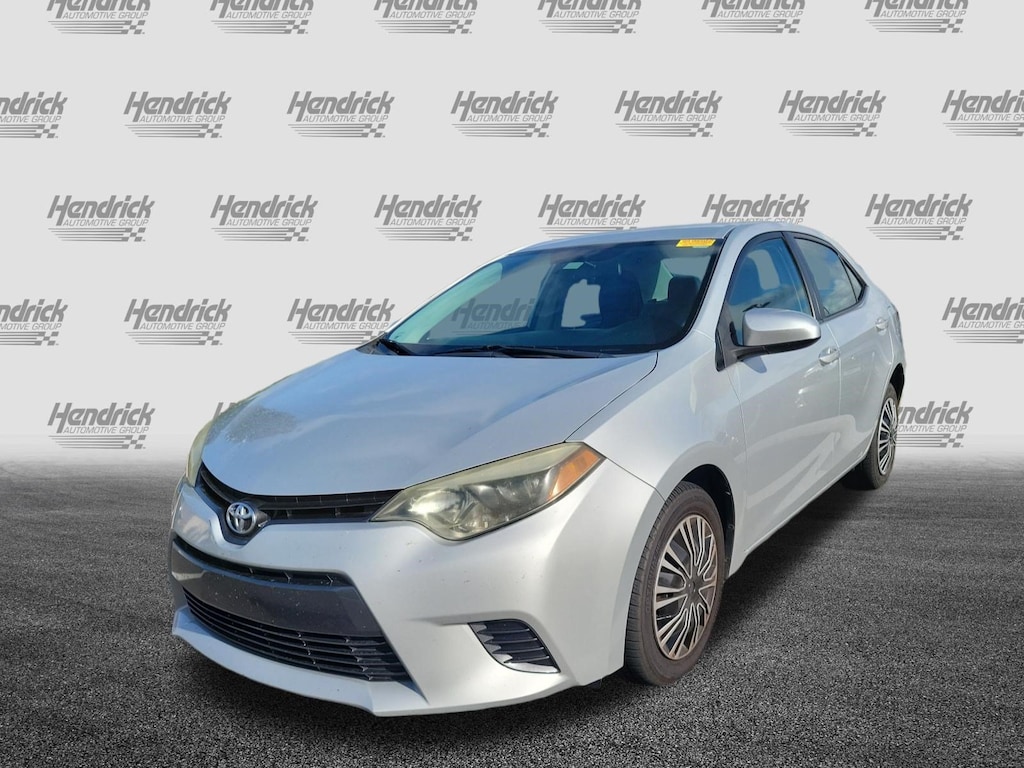 Used 2016 Toyota Corolla LE Sedan