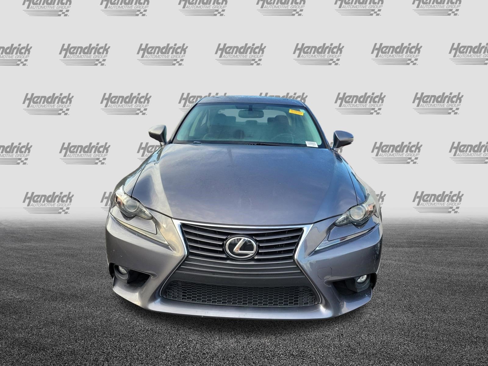 2016 LEXUS IS 200t photo 3