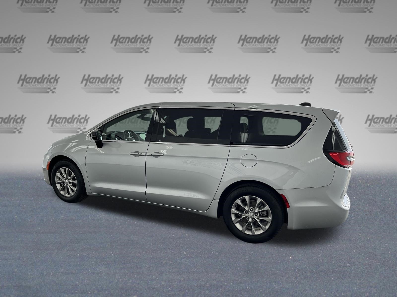 Chrysler Pacifica Limited