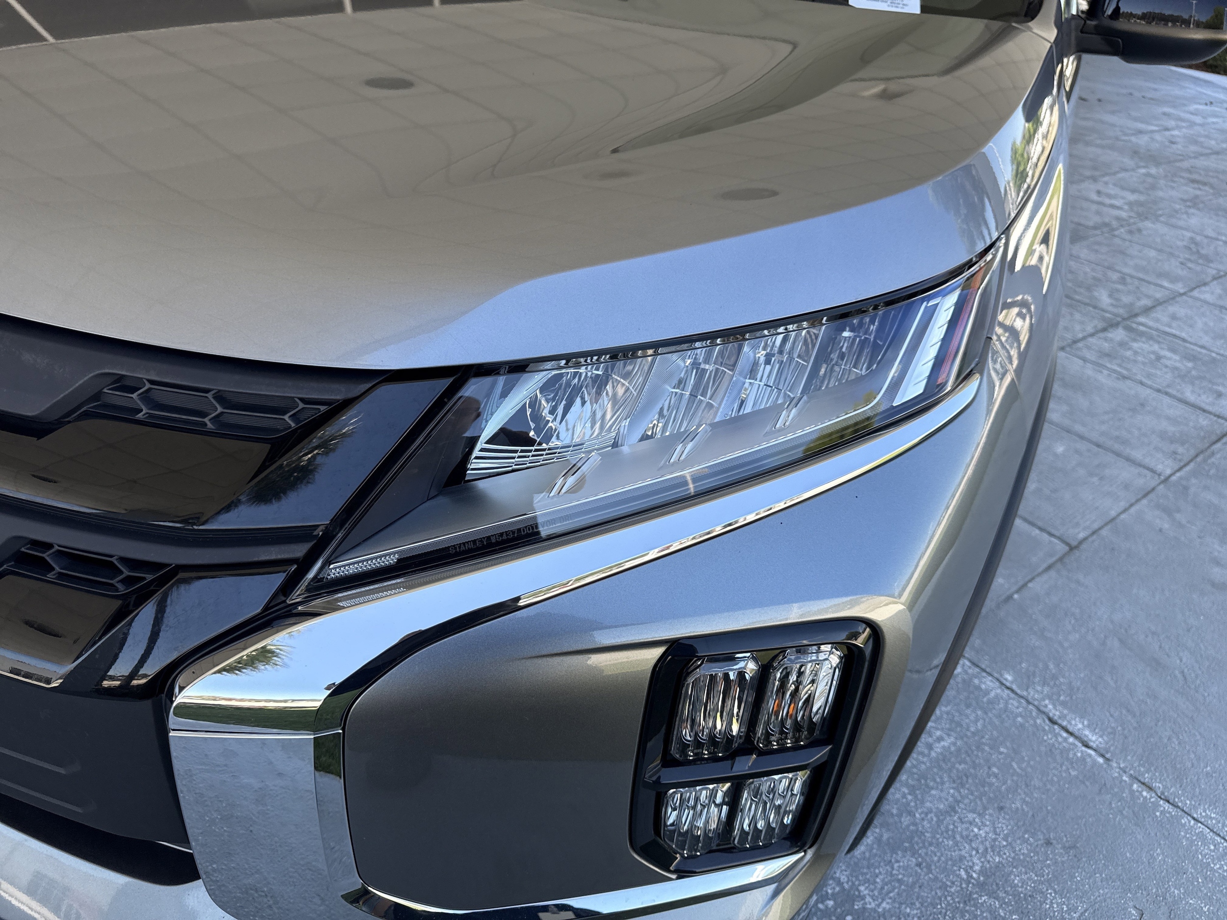 Mitsubishi Outlander Sport LE