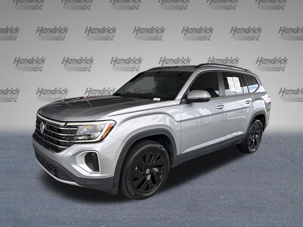 Used 2024 Volkswagen Atlas 2.0T SE w/Technology SUV