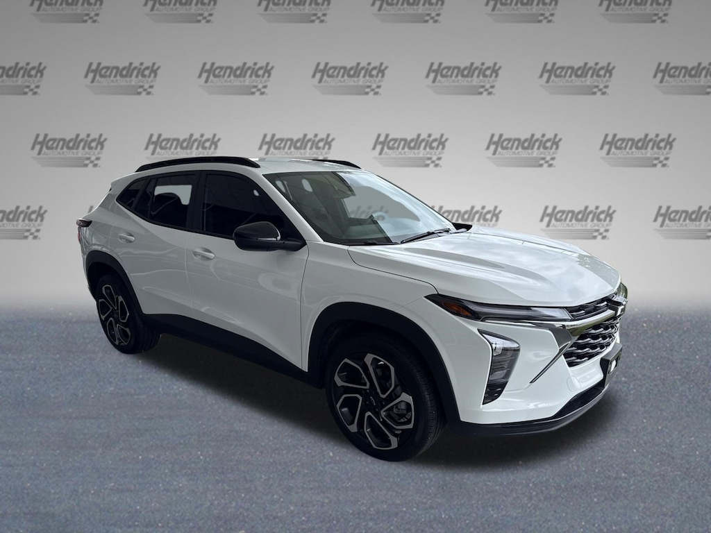 Used 2025 Chevrolet Trax 2RS SUV