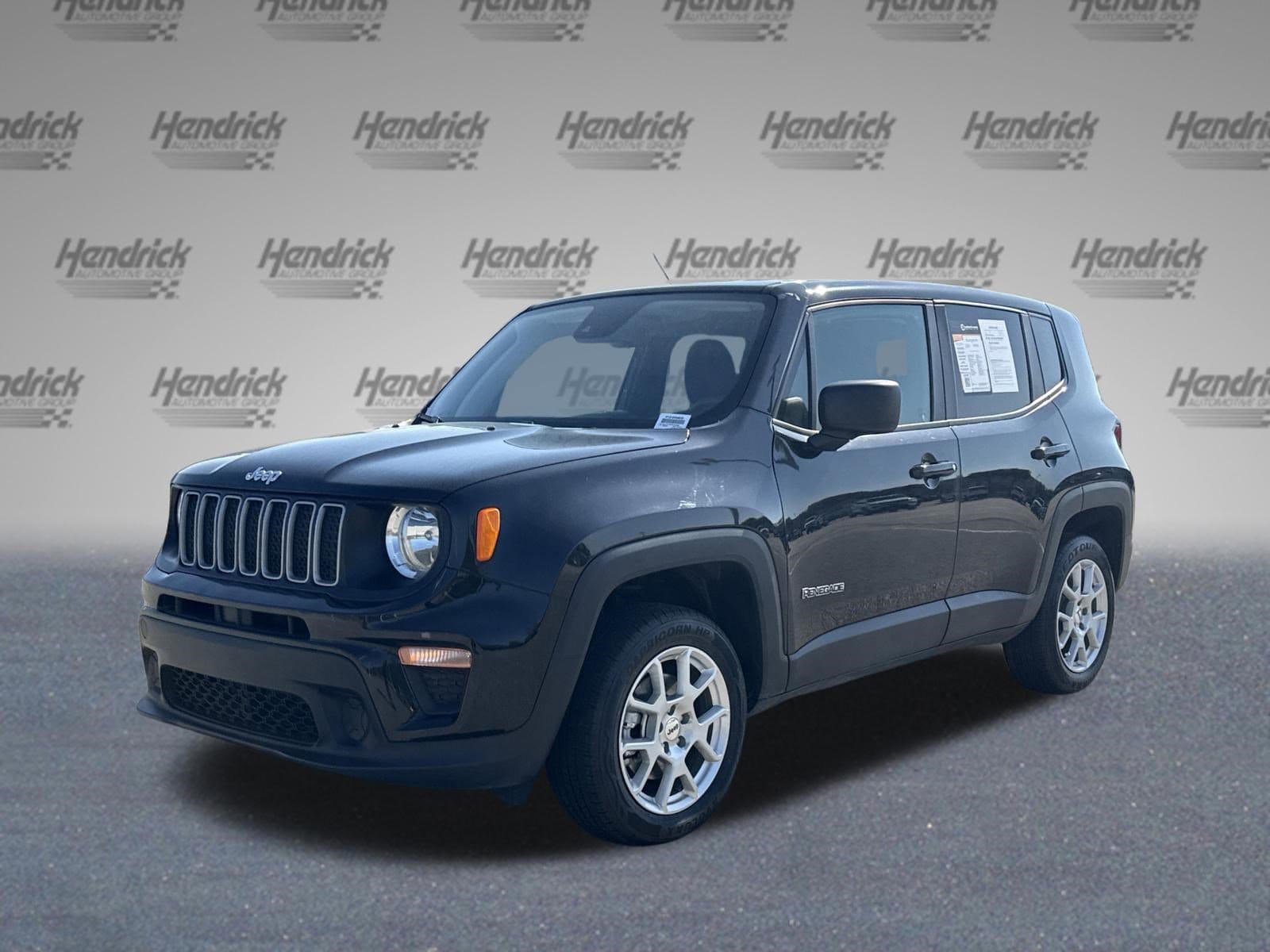 2023 Jeep Renegade Latitude photo 4