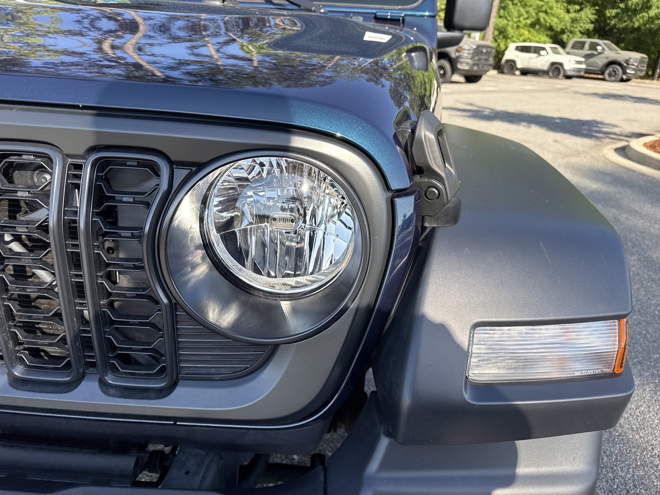 2025 Jeep Wrangler Sport S photo 4