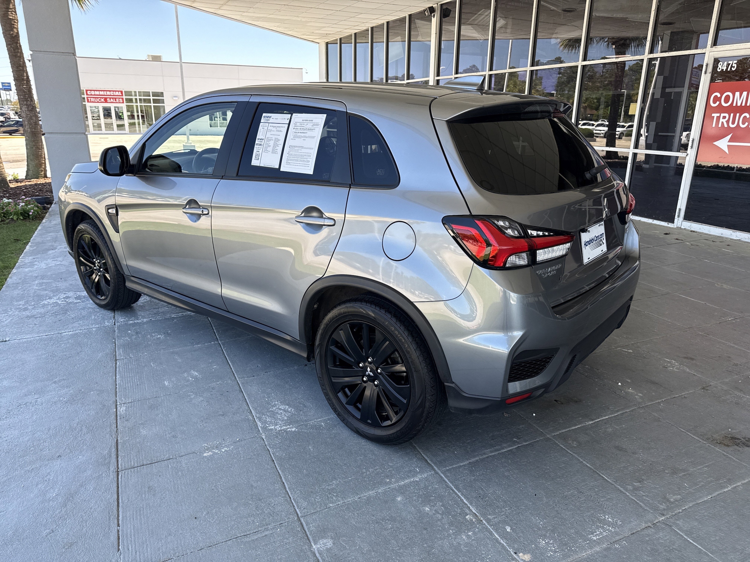 Mitsubishi Outlander Sport LE