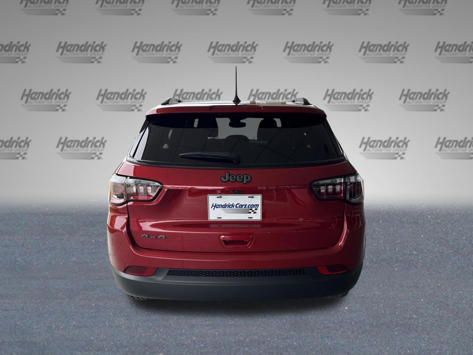 2025 Jeep Compass Latitude photo 3