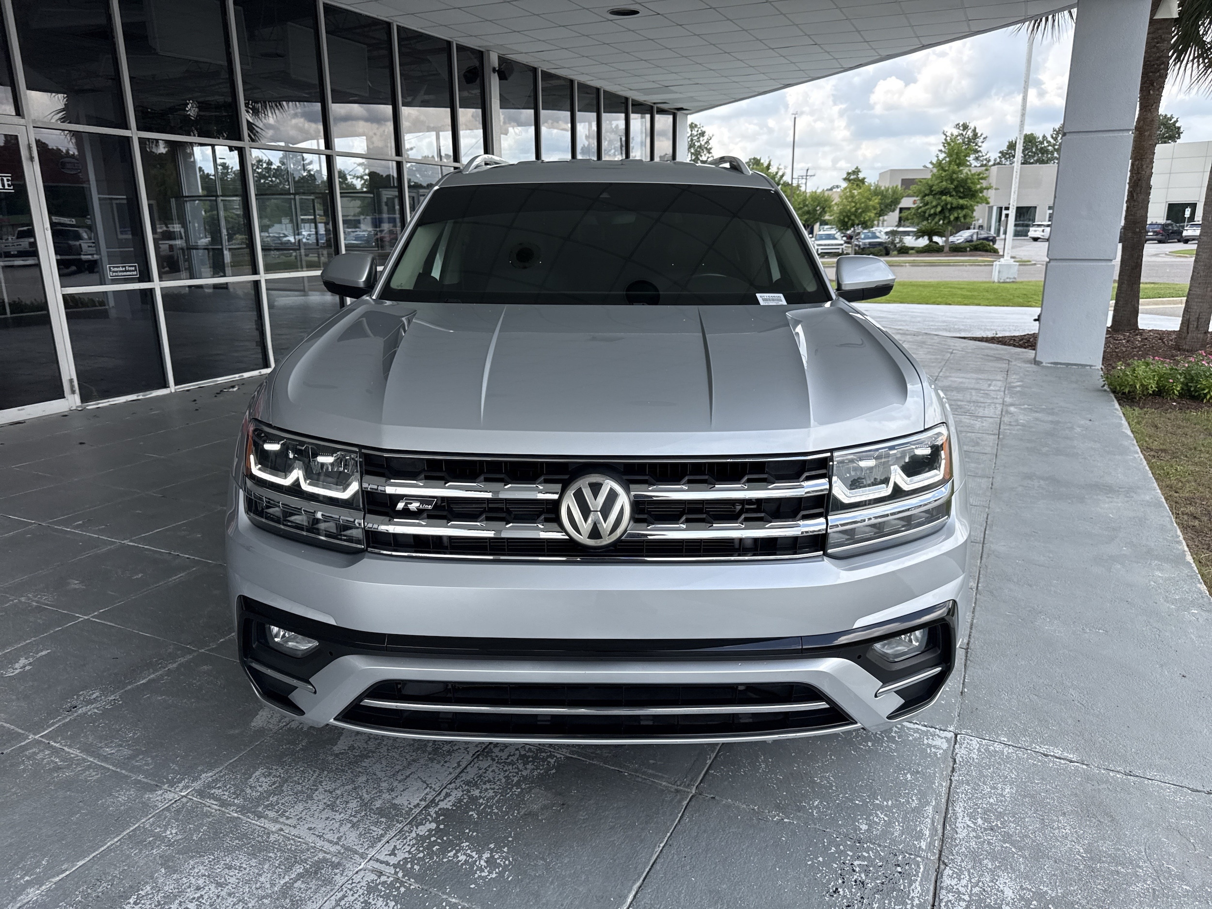 Volkswagen Atlas 3.6L V6 SE W/Technology