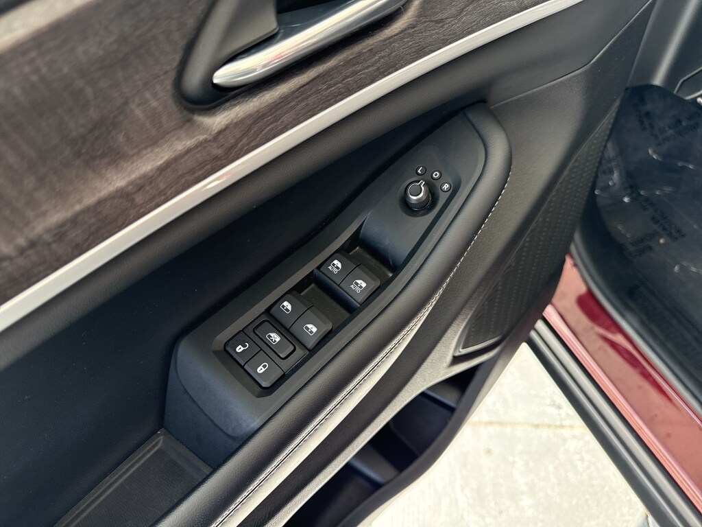 Used 2025 Jeep Grand Cherokee Limited SUV