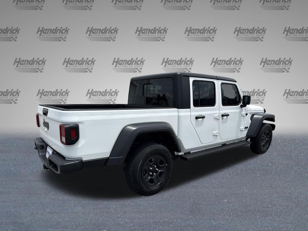 Used 2023 Jeep Gladiator Sport Pickup