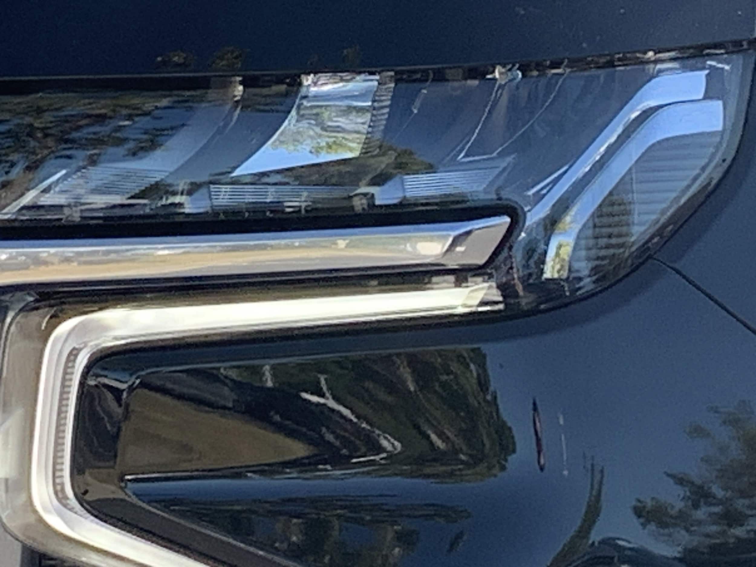 2024 Chevrolet Suburban High Country photo 4