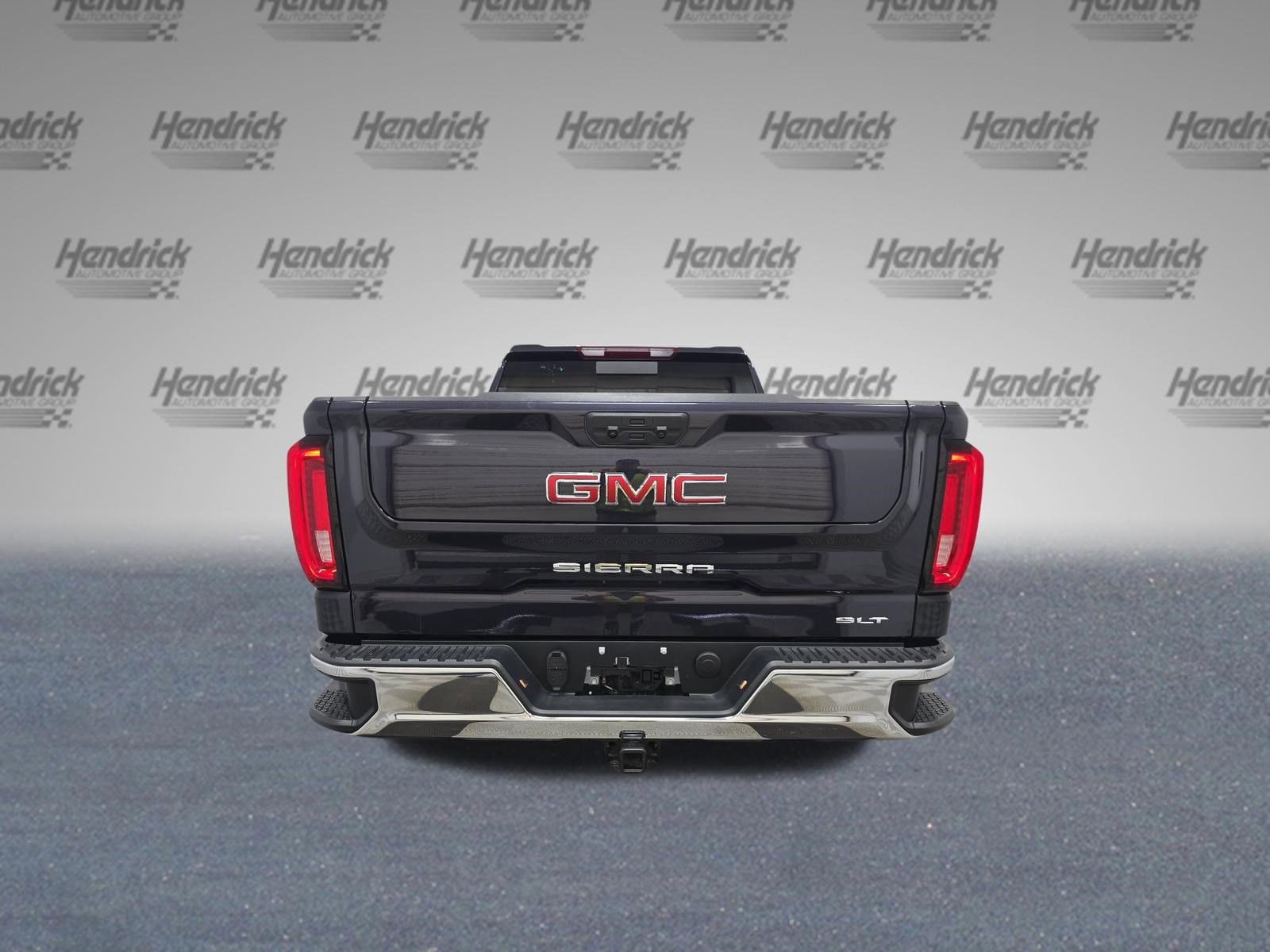 2025 GMC Sierra 1500 SLT photo 6
