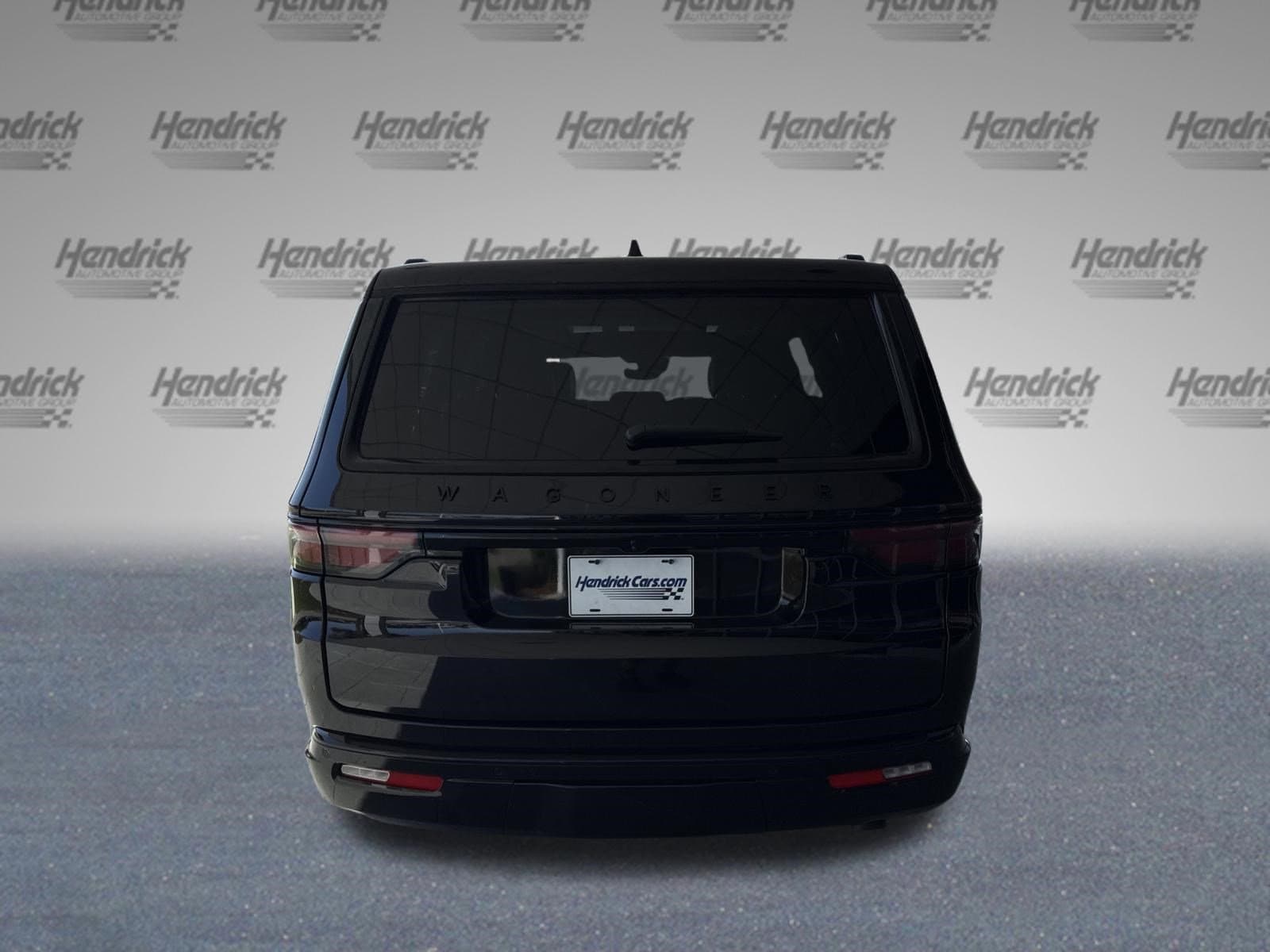 2024 Jeep Wagoneer Series II Carbide photo 3