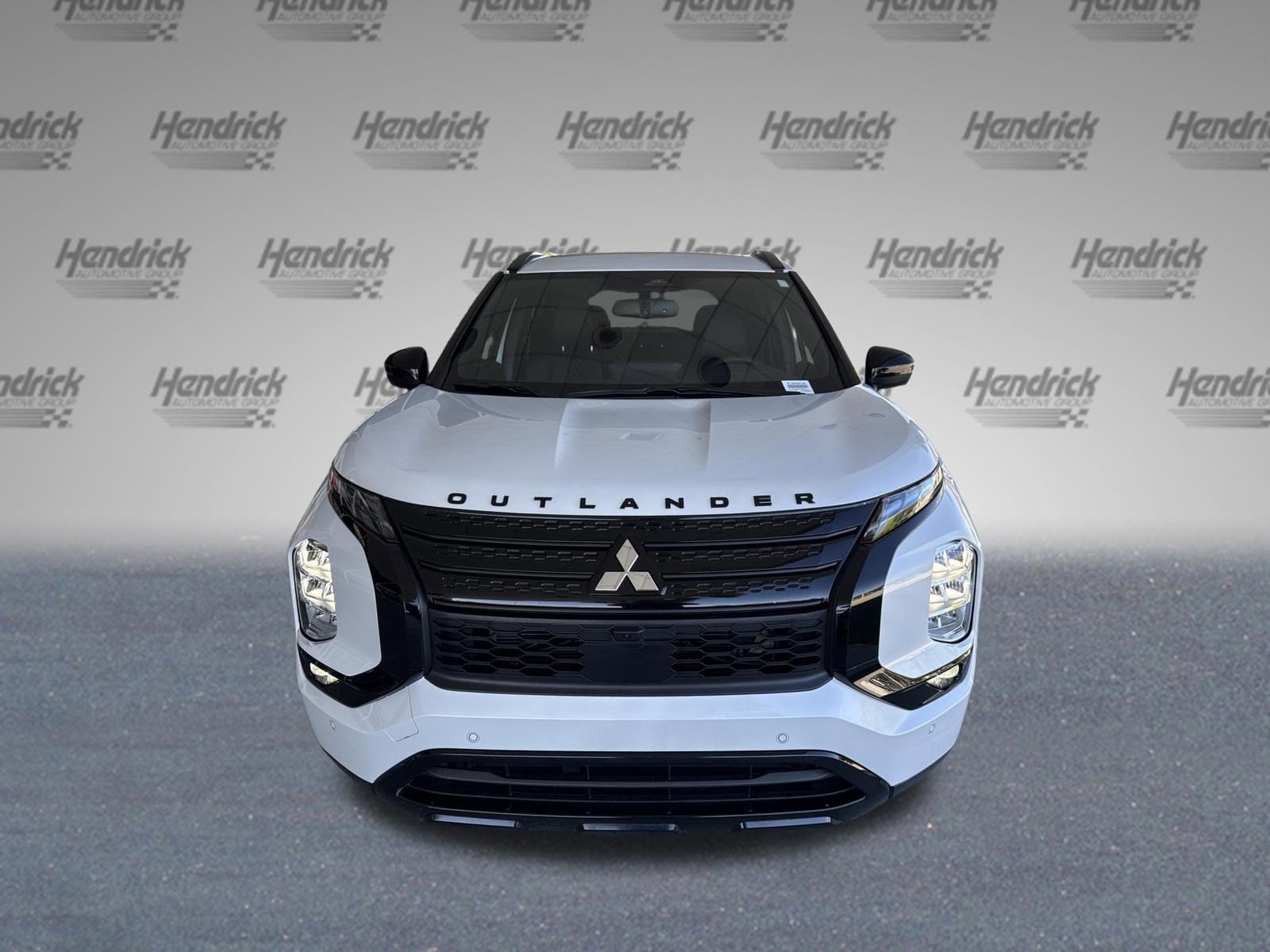 2024 Mitsubishi Outlander SEL Black Edition photo 2