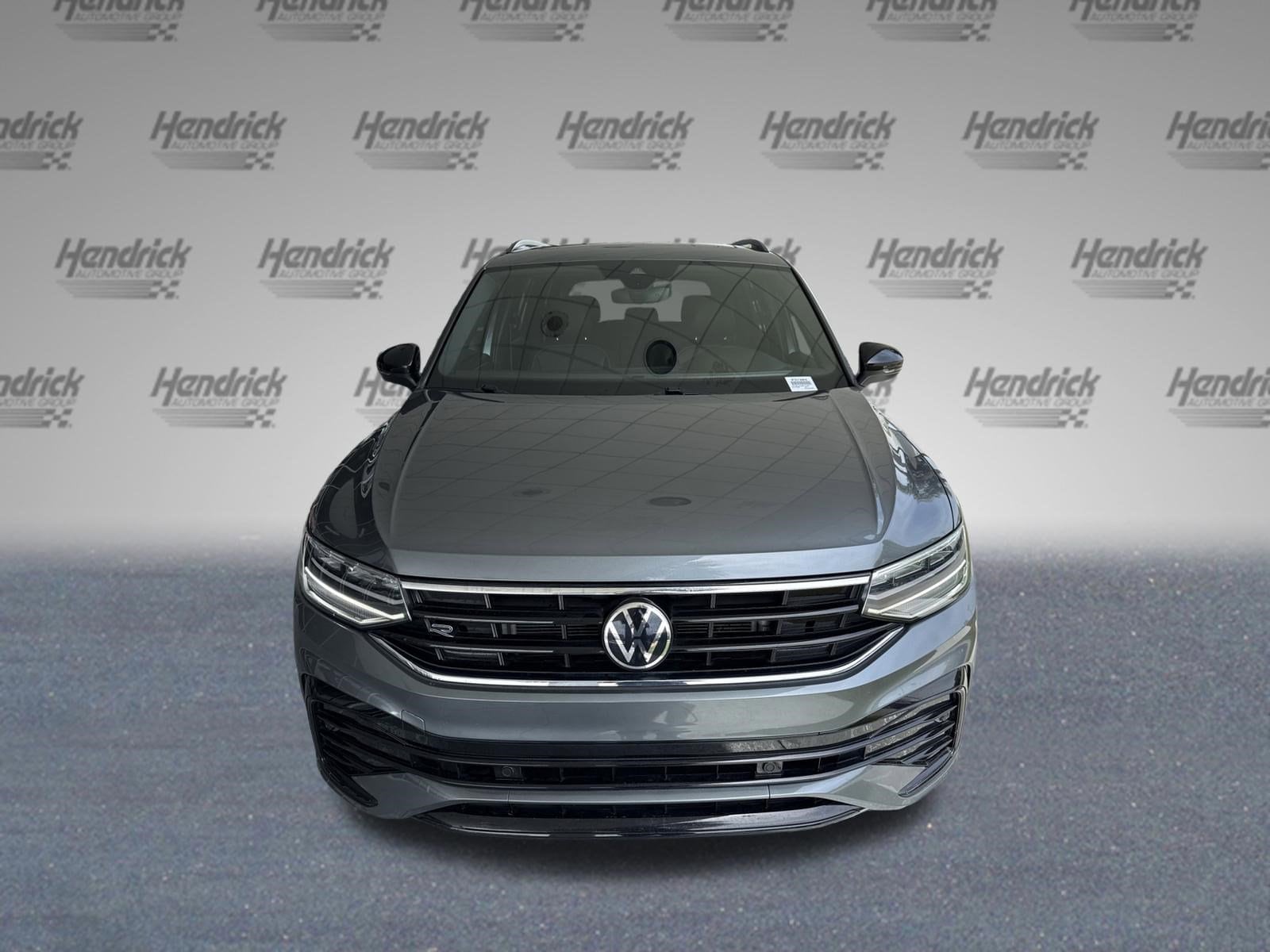 2022 Volkswagen Tiguan SE R-Line Black photo 2
