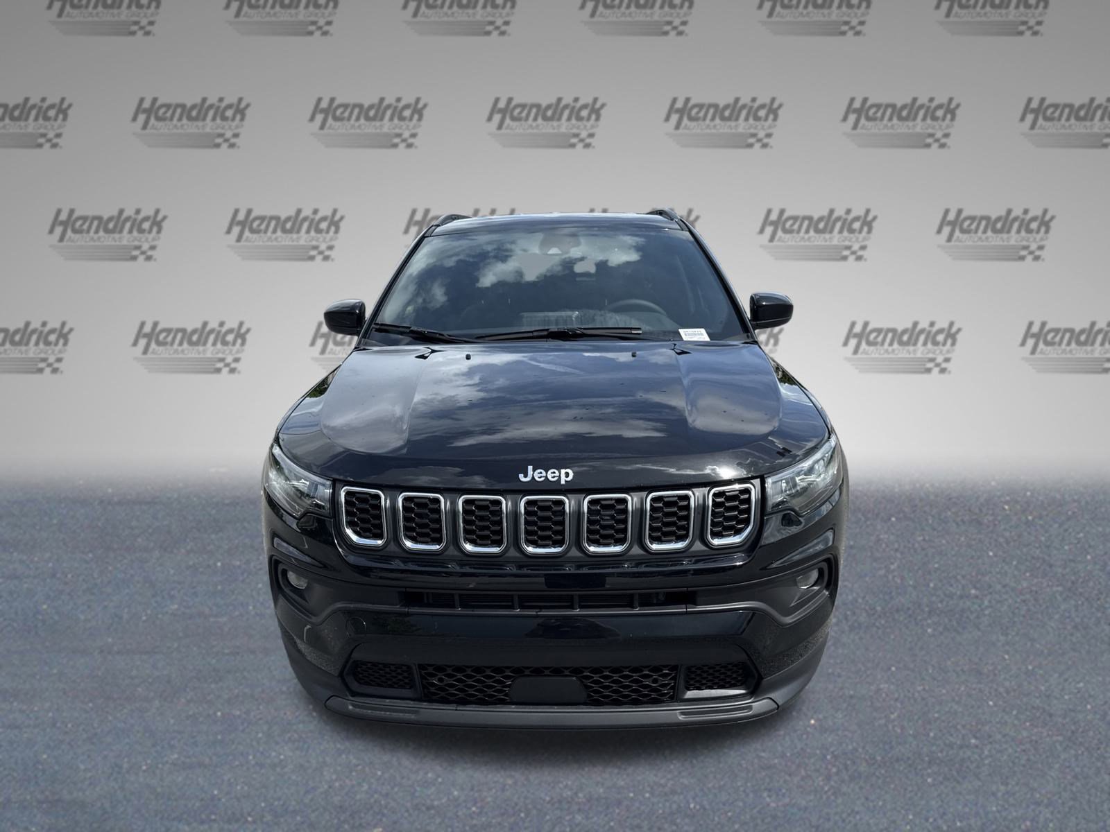 2025 Jeep Compass Latitude photo 2