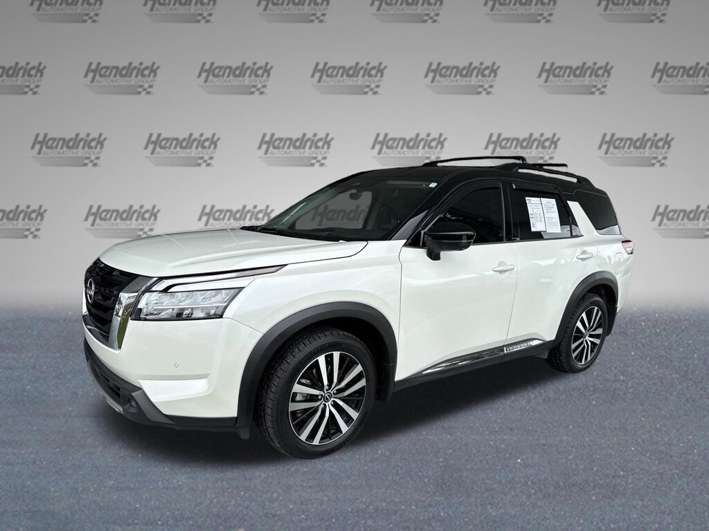 Used 2024 Nissan Pathfinder Platinum SUV