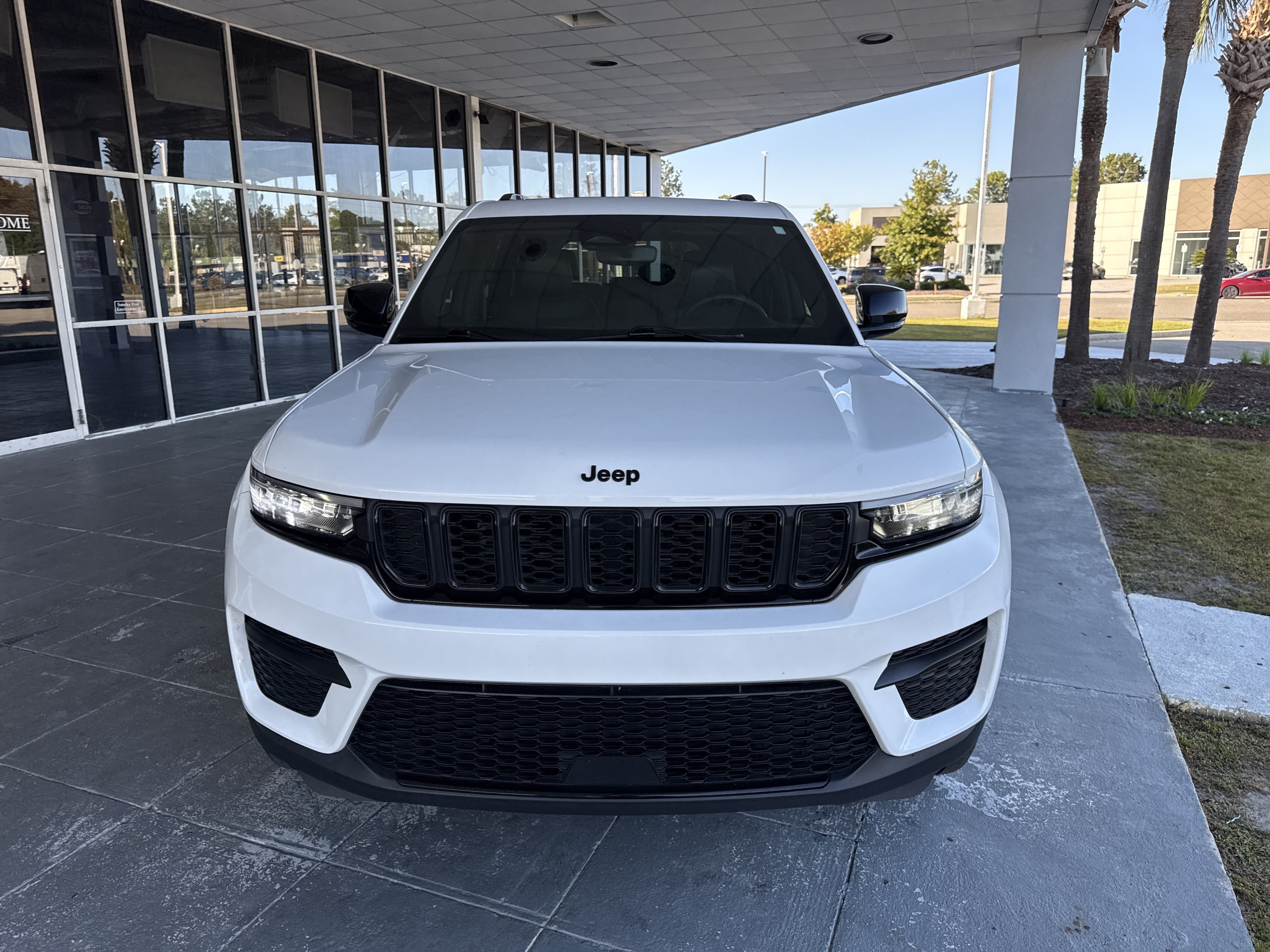 Used 2024 Jeep Grand Cherokee Altitude X SUV