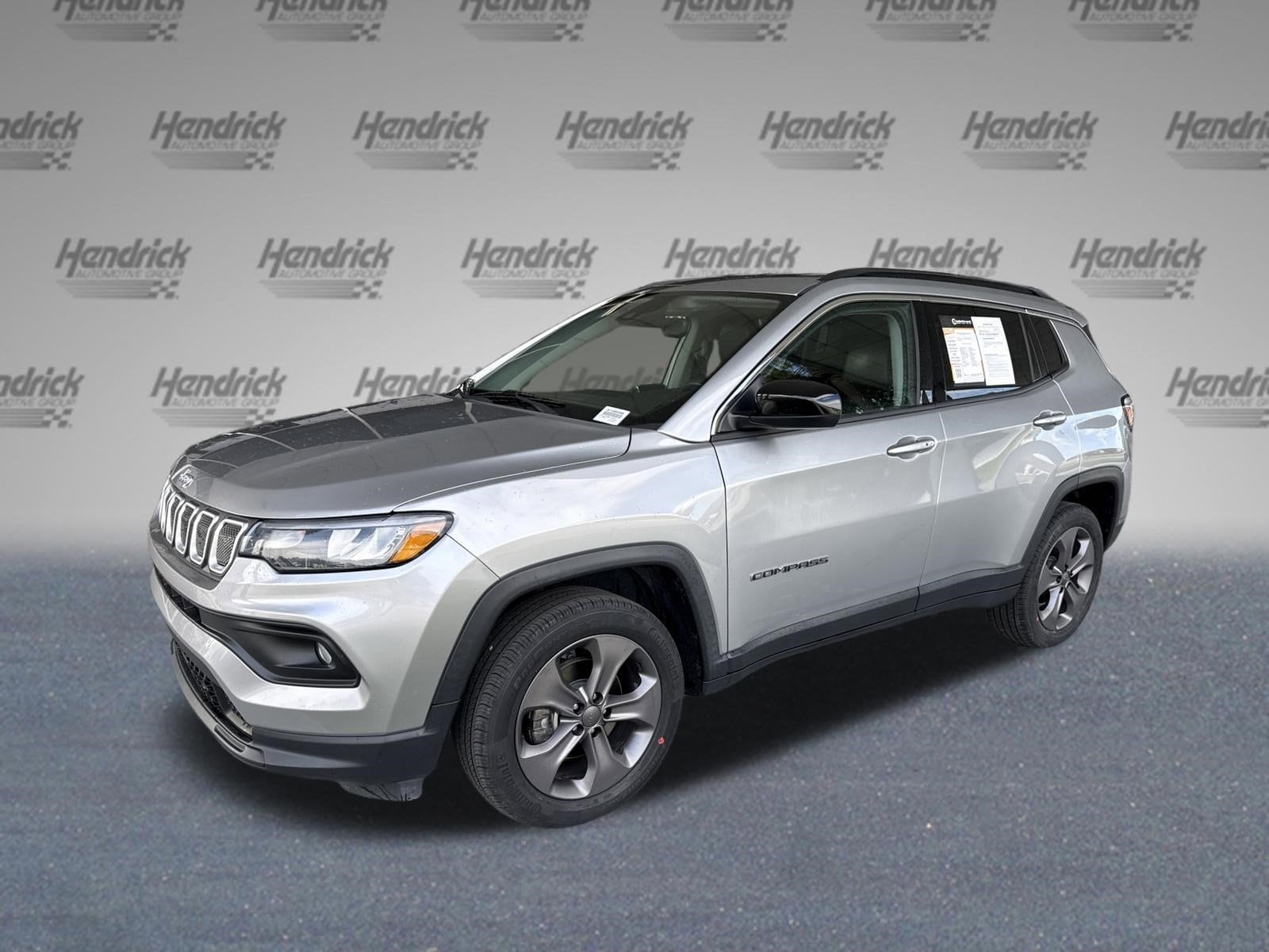 2022 Jeep Compass Latitude Lux photo 4