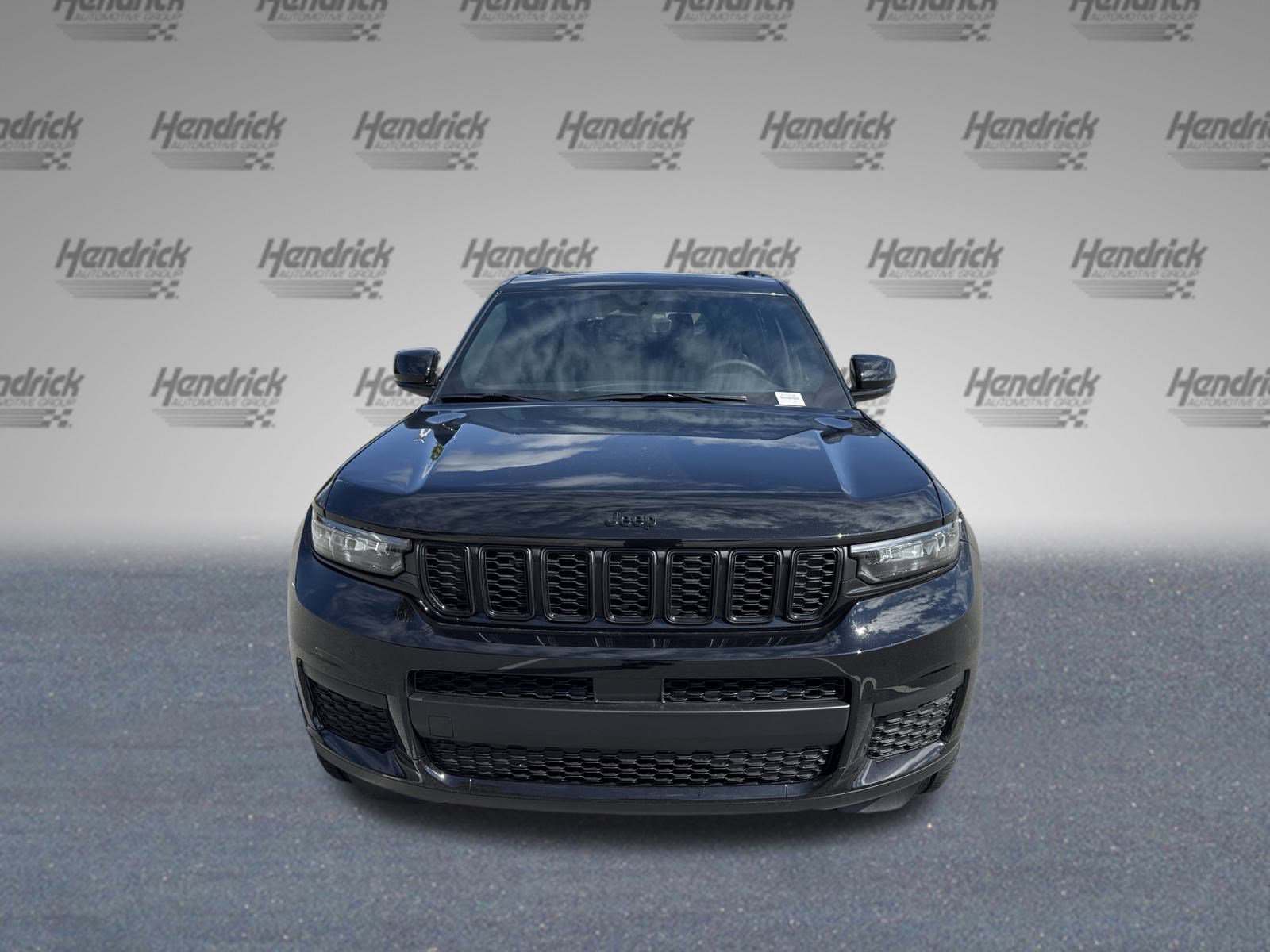 2025 Jeep Grand Cherokee L photo 2