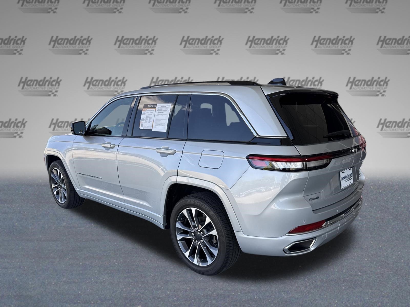 2024 Jeep Grand Cherokee Overland photo 6