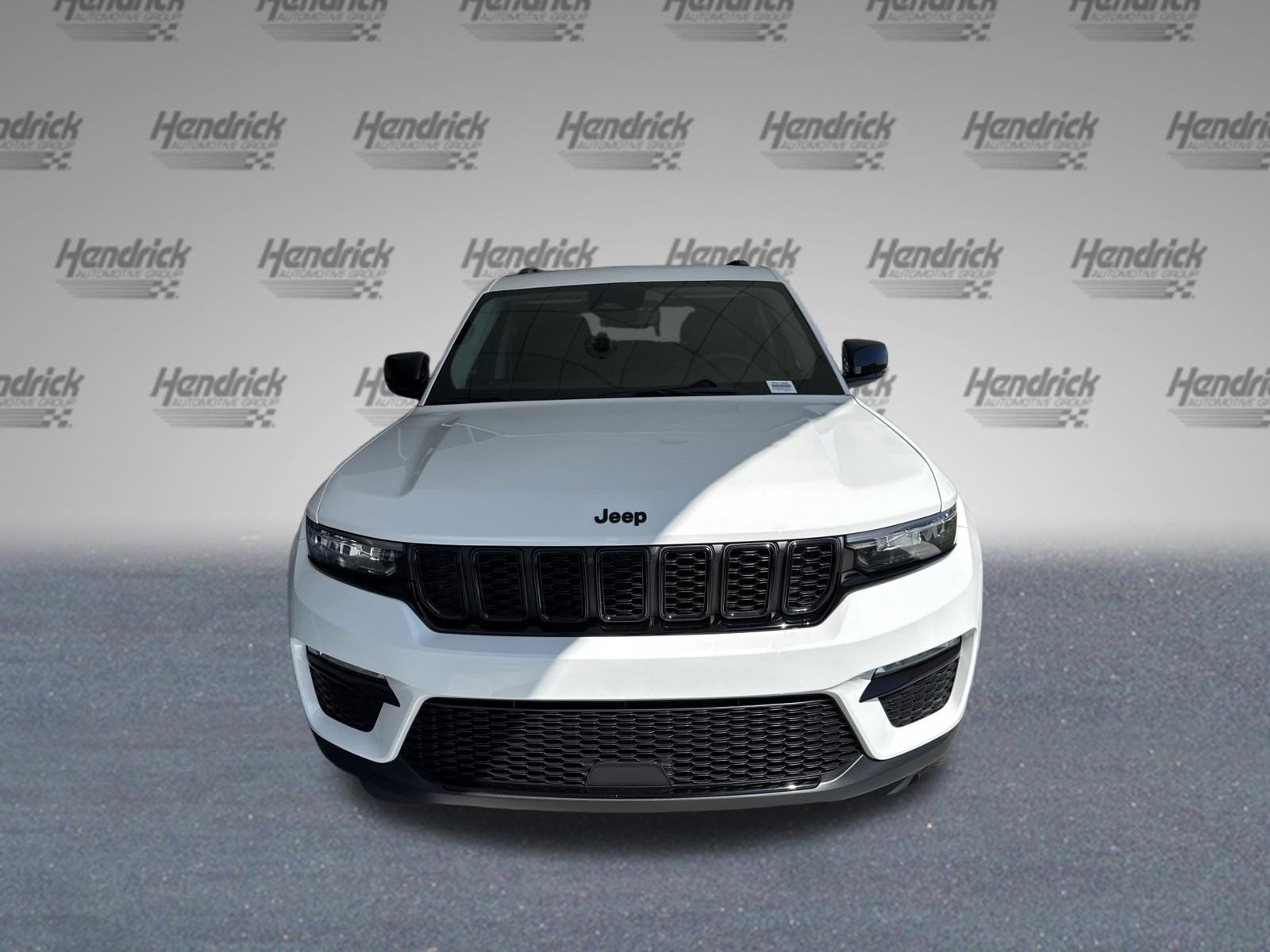 2023 Jeep Grand Cherokee Limited photo 2