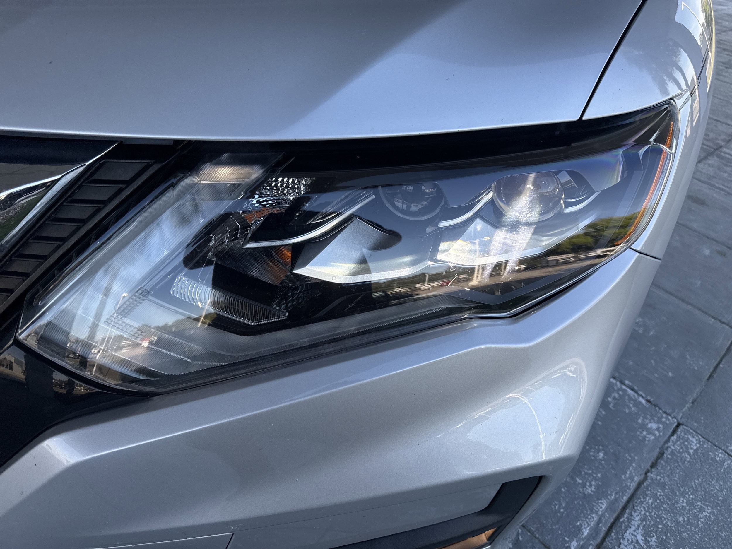 2018 Nissan Rogue SL photo 5