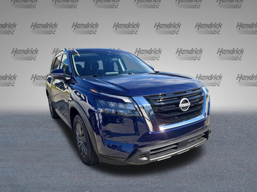 Used 2025 Nissan Pathfinder SV SUV