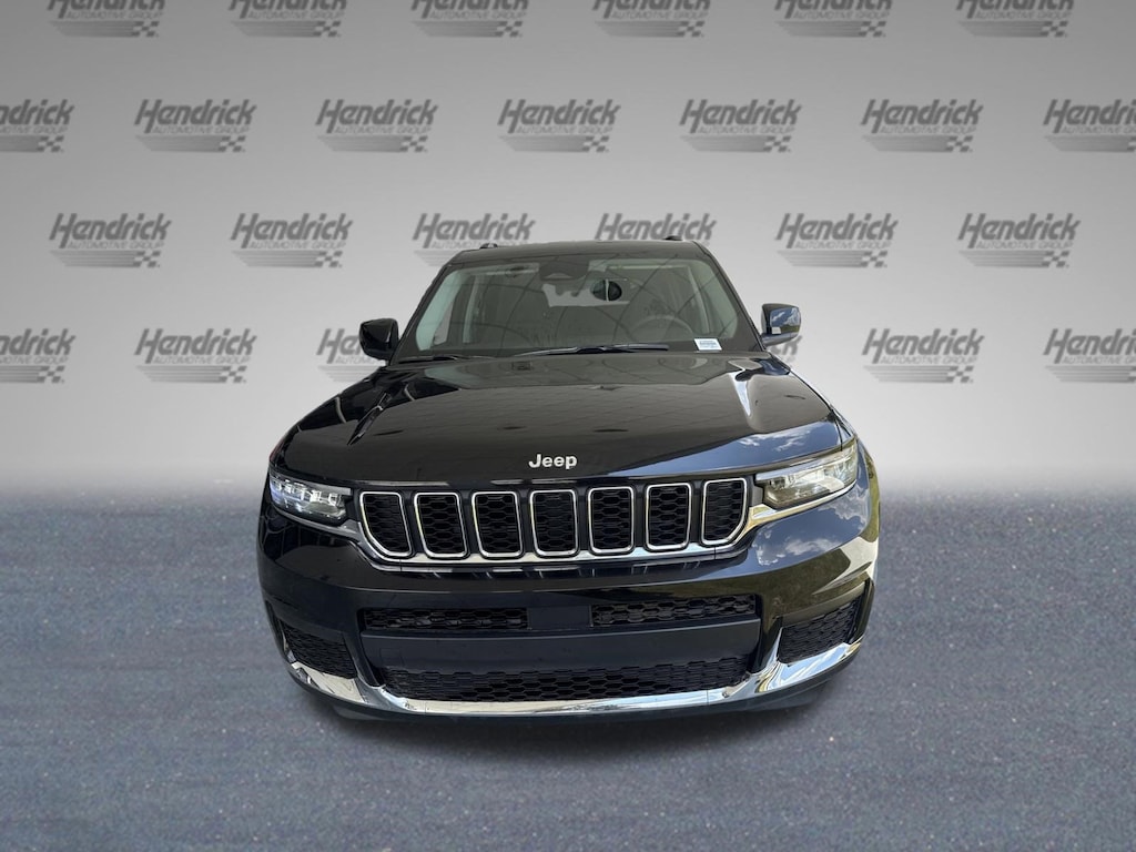 Used 2023 Jeep Grand Cherokee L Laredo SUV