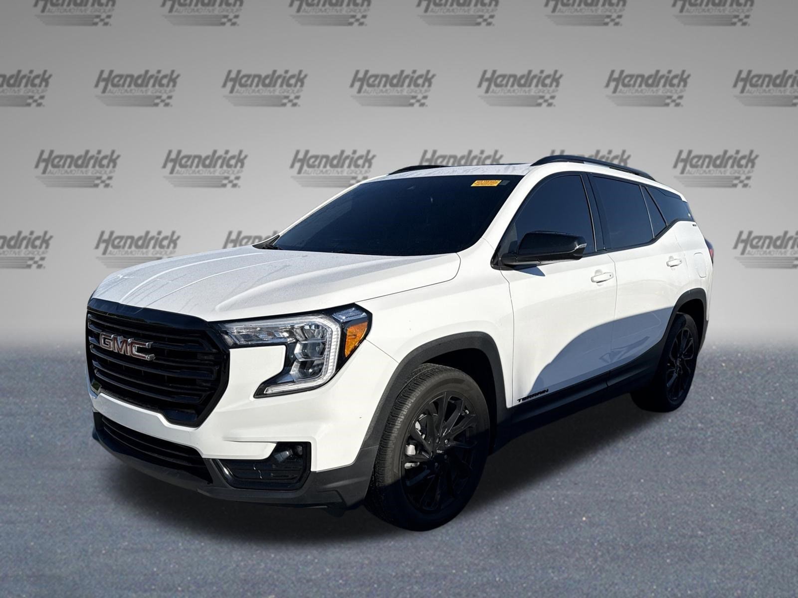 2024 GMC Terrain SLT photo 4