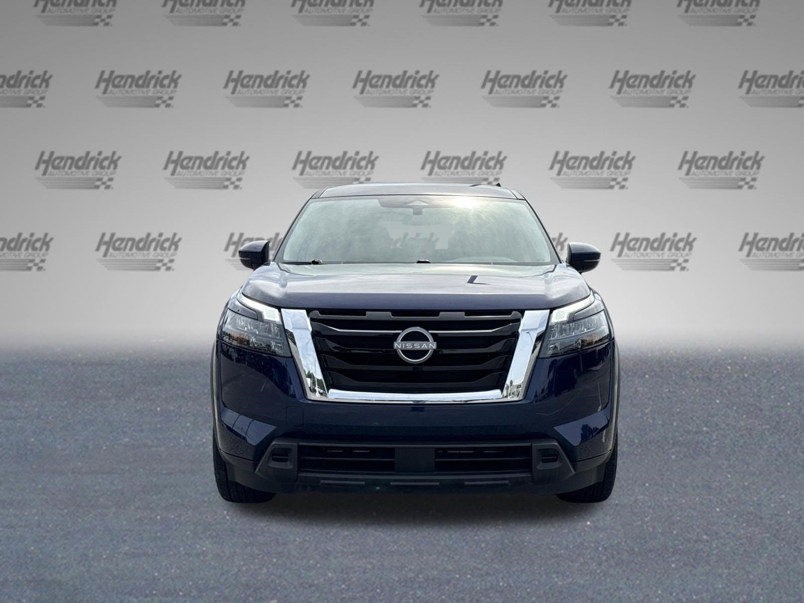 2025 Nissan Pathfinder SV photo 5