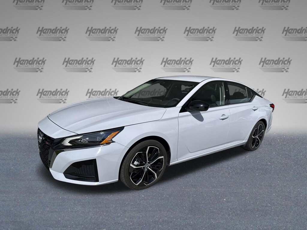 Used 2024 Nissan Altima 2.5 SR Sedan