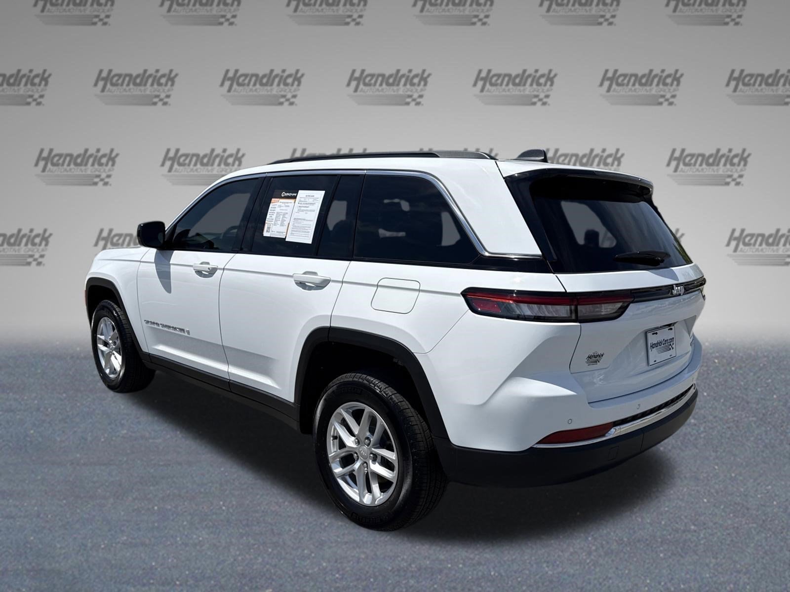 2025 Jeep Grand Cherokee Laredo X photo 6