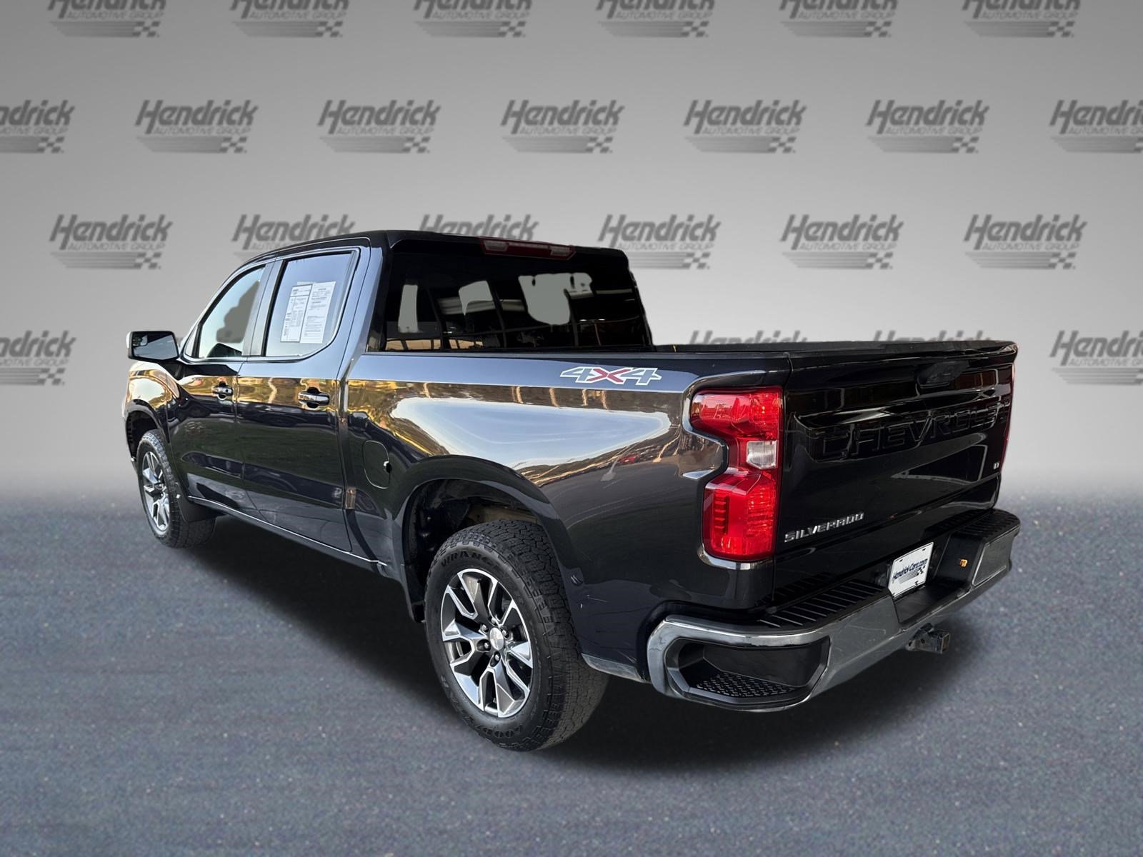 2024 Chevrolet Silverado 1500 LT photo 3