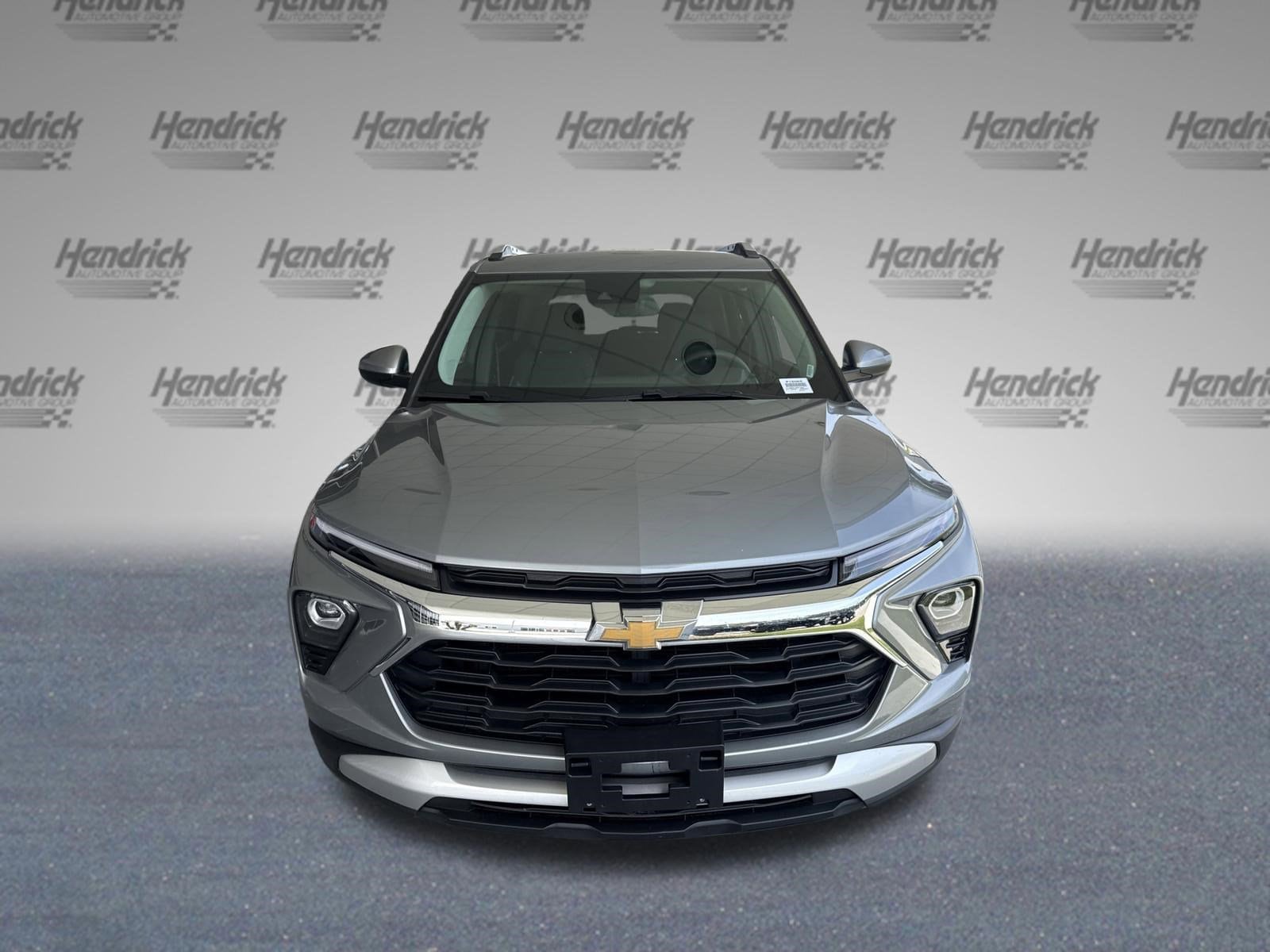 2025 Chevrolet Trailblazer LT photo 2