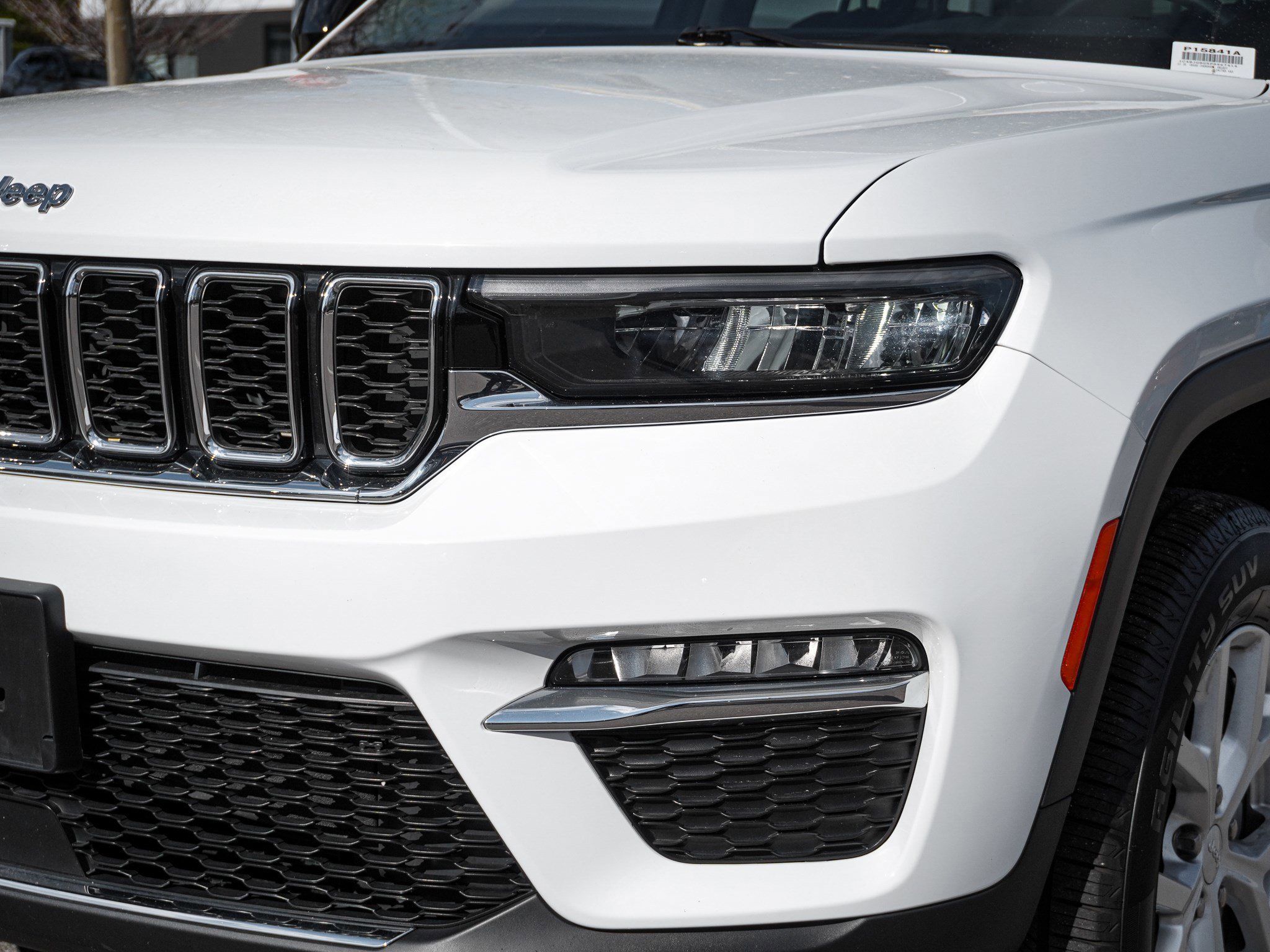2023 Jeep Grand Cherokee Limited photo 5